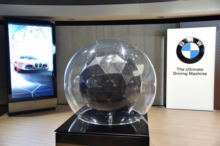 BMW Vision Next 100 2016 года  (фото 9 из 157)